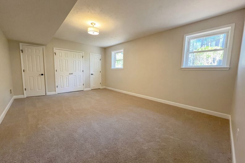 Photo 20 of 23 of 5048 Kerry Downs Rd, Hoover, AL