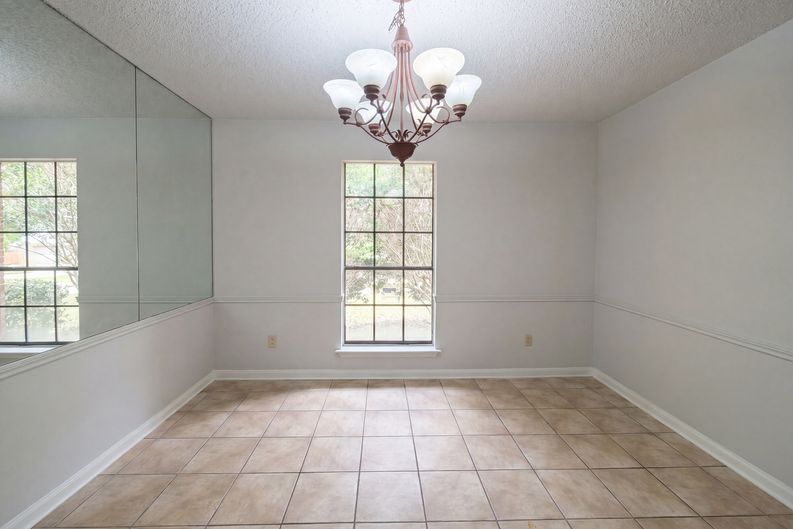 Photo 7 of 17 of 1604 Danube Ln, Plano, TX