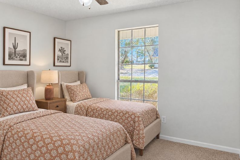 Photo 11 of 19 of 532 Loxley Dr, Warner Robins, GA