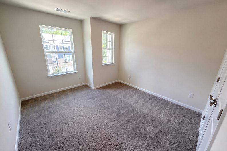 Photo 13 of 21 of 1032 Bandon Dr, Waxhaw, NC