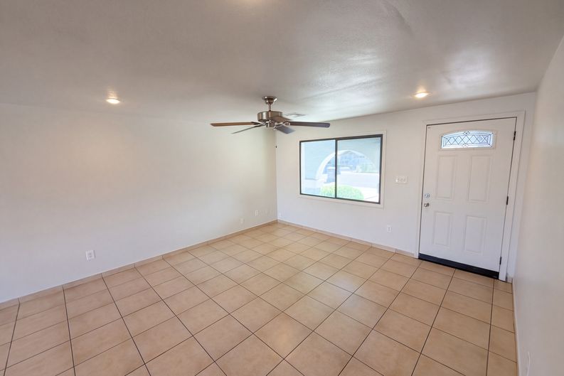 Photo 6 of 32 of 6208 W Alvarado Rd, Phoenix, AZ