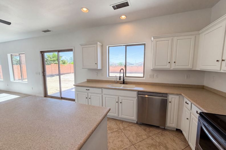Photo 12 of 41 of 3269 N 301st Dr, Buckeye, AZ