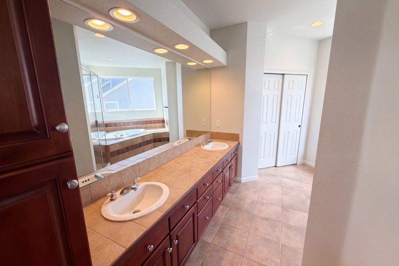 Photo 21 of 52 of 660 Stonemont Ct, Castle Pines, CO