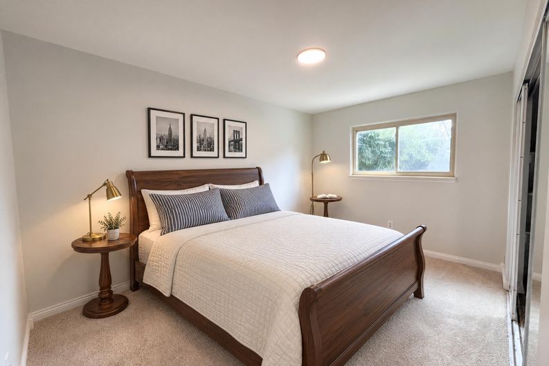 Photo 9 of 17 of 16108 Ziegler St, Taylor, MI