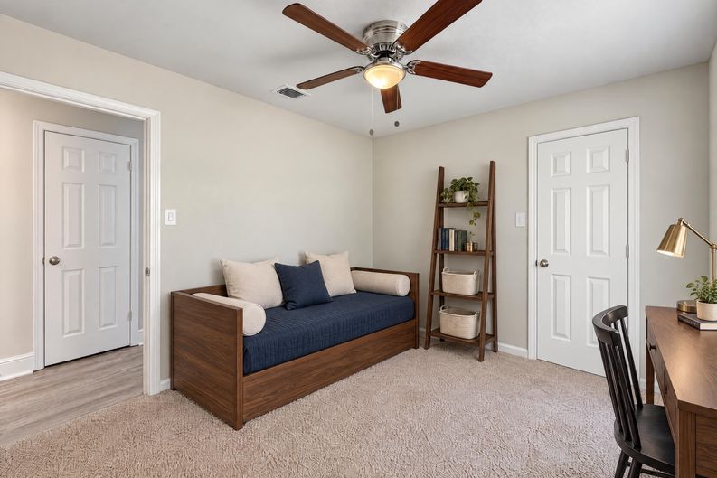Photo 13 of 20 of 127 Jason Dr, Red Oak, TX