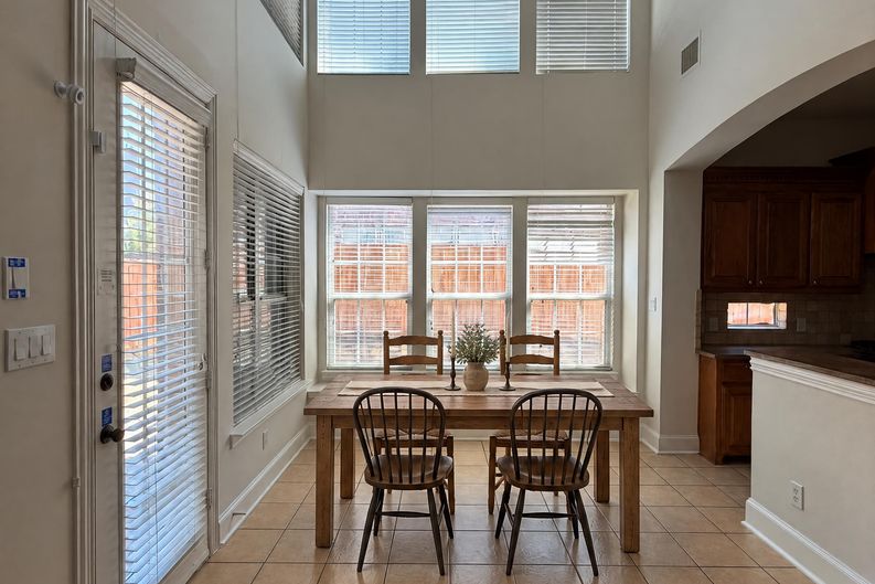 Photo 11 of 42 of 3228 Tearose Dr, Richardson, TX