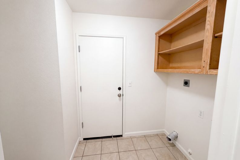 Photo 21 of 30 of 2805 Aquamarine Cir, Rescue, CA
