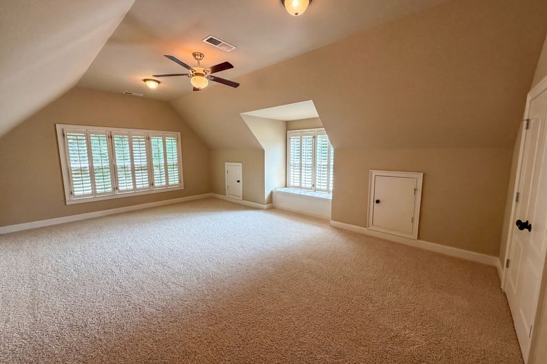 Photo 31 of 71 of 3250 Camellia Ln, Suwanee, GA