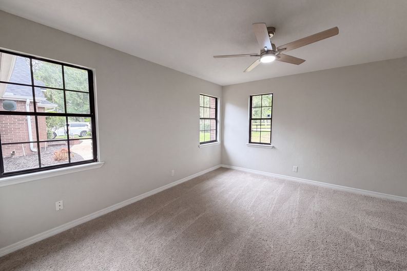 Photo 25 of 53 of 5082 SW 31st St, Ocala, FL