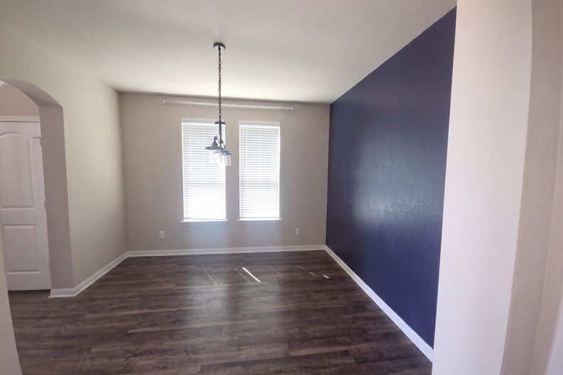 Photo 11 of 39 of 3001 Gilchrist Dr, Lorena, TX