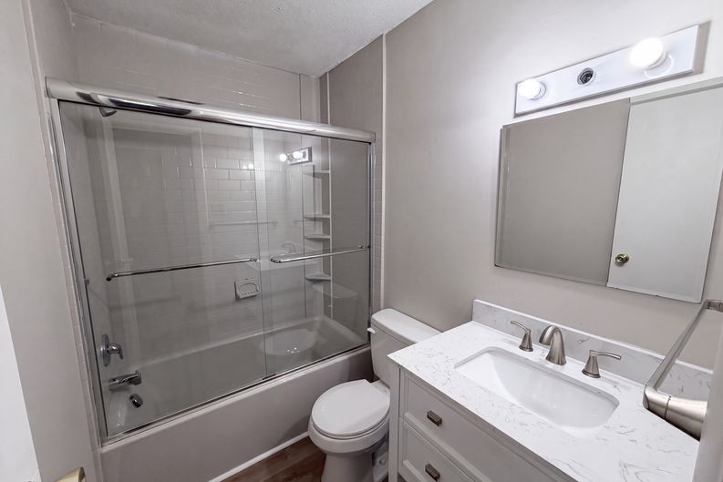 Photo 13 of 19 of 1716 Timberlane St, Gastonia, NC