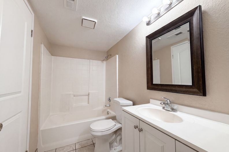 Photo 14 of 28 of 5545 W Avenue L6, Lancaster, CA