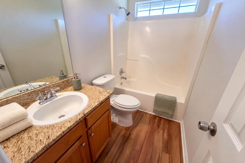 Photo 32 of 61 of 152 Woodcote Dr, Gaston, SC