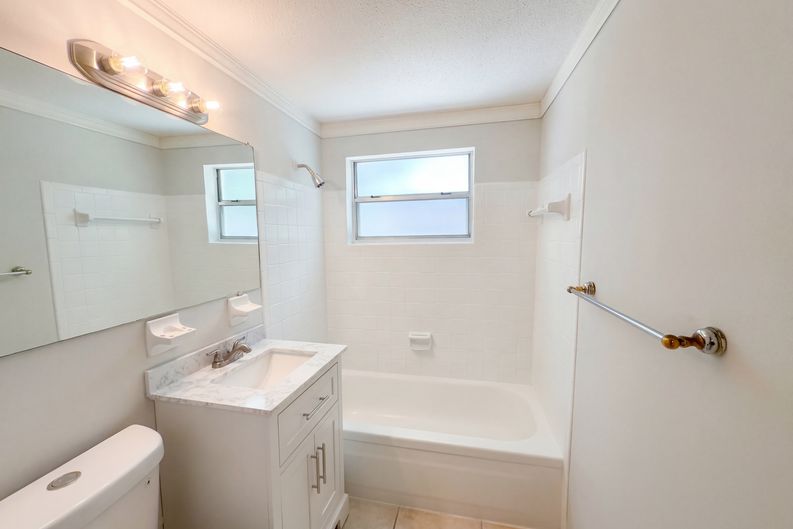Photo 6 of 17 of 1830 Bellgrove St, Lakeland, FL