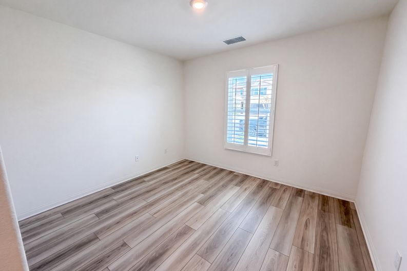 Photo 11 of 21 of 11550 Halter St, Victorville, CA