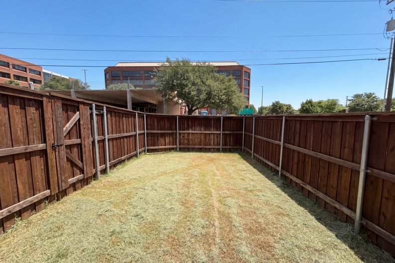 Photo 16 of 20 of 17628 Bottlebrush Dr, Dallas, TX