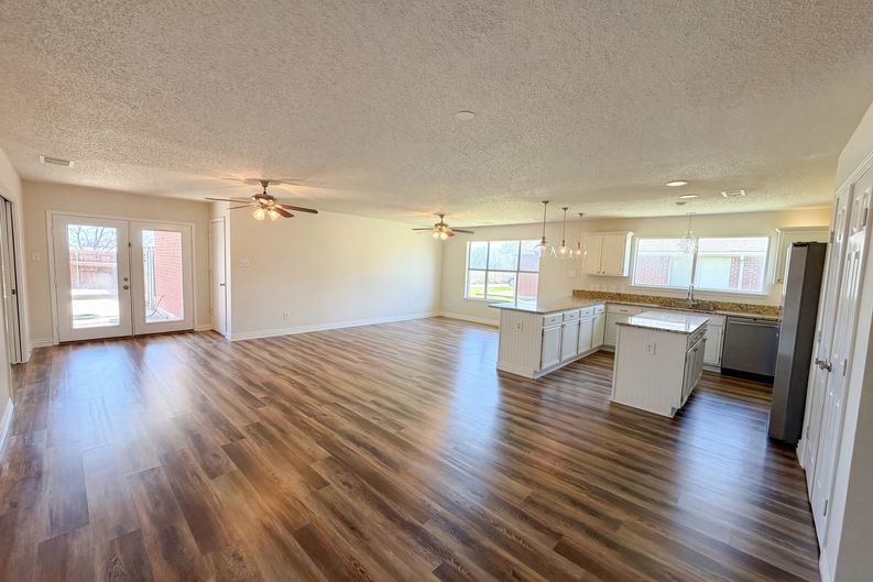 Photo 9 of 30 of 1711 Kennedy Dr, Wylie, TX