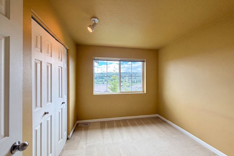 Photo 13 of 26 of 15485 SW Sparrow Loop, Beaverton, OR