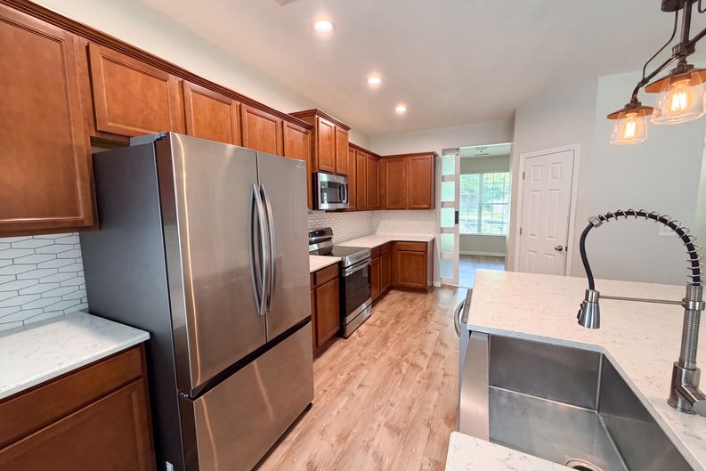 Photo 7 of 18 of 5837 McDowell Run Dr, Huntersville, NC
