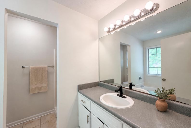 Photo 16 of 22 of 430 Cornwallis Way, Fayetteville, GA