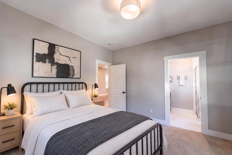 Photo 9 of 41 of 3210 San Jose Way, Sacramento, CA