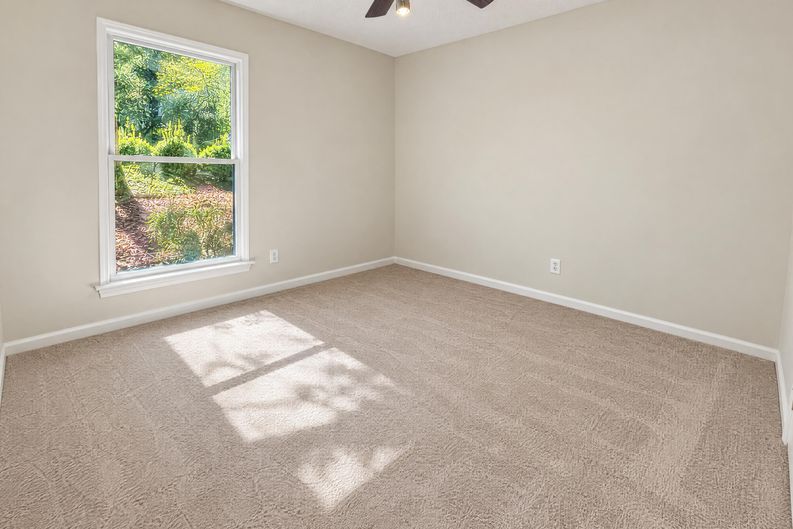 Photo 13 of 27 of 4762 Jamerson Creek Ct, Marietta, GA