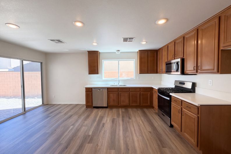 Photo 6 of 22 of 11606 Elcadore St, Las Vegas, NV