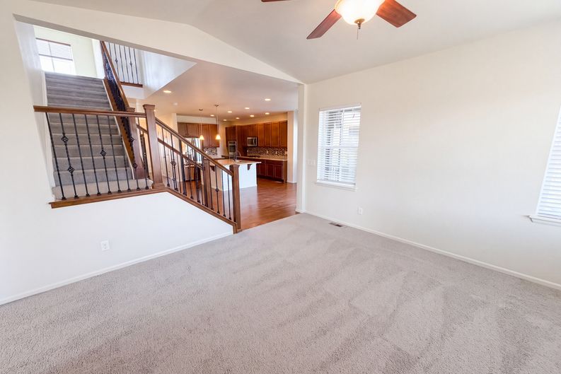 Photo 11 of 42 of 4219 Dunsinane Way, Castle Rock, CO