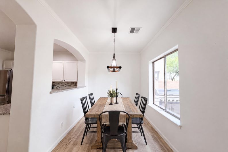 Photo 6 of 31 of 5641 S 10th Dr, Phoenix, AZ