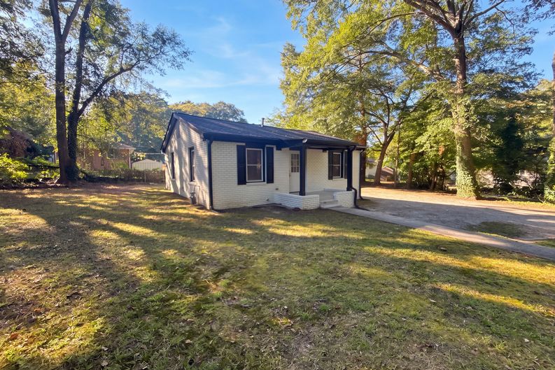 Photo 17 of 20 of 427 Wellons St NE, Marietta, GA
