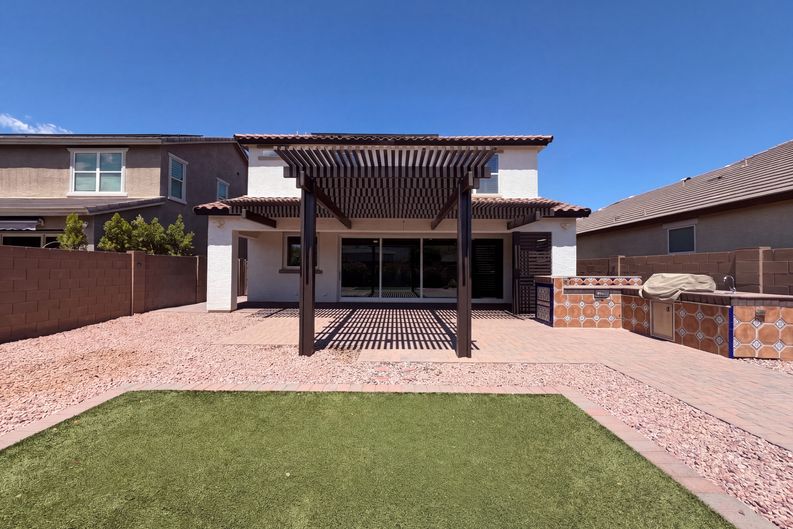 Photo 5 of 30 of 841 E Gary Ln, Phoenix, AZ