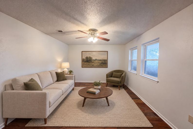 Photo 7 of 16 of 908 Laurie Ln, Copperas Cove, TX