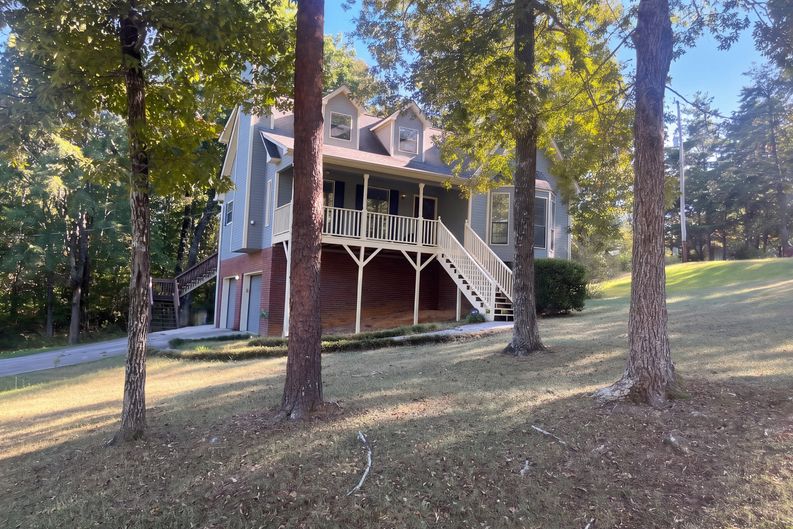 Photo 24 of 30 of 8857 Lakeridge Ter, Pinson, AL