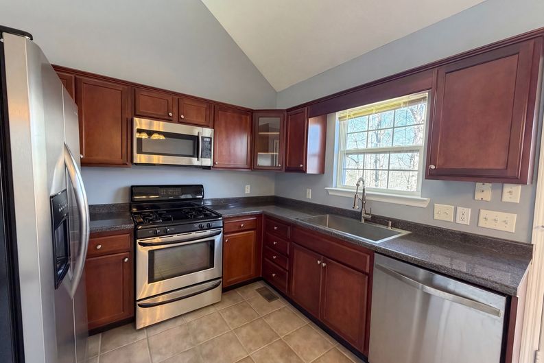 Photo 14 of 26 of 6937 Bucksland Dr, Ooltewah, TN