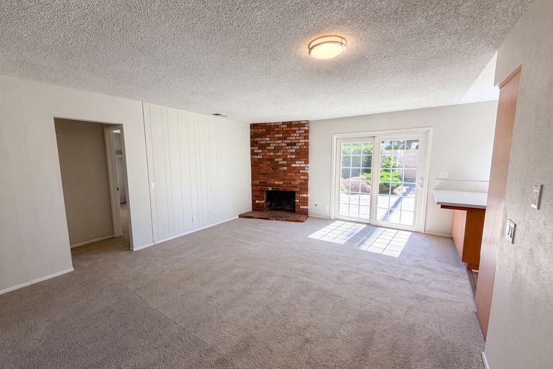 Photo 8 of 26 of 648 Brentwood Ave, Upland, CA