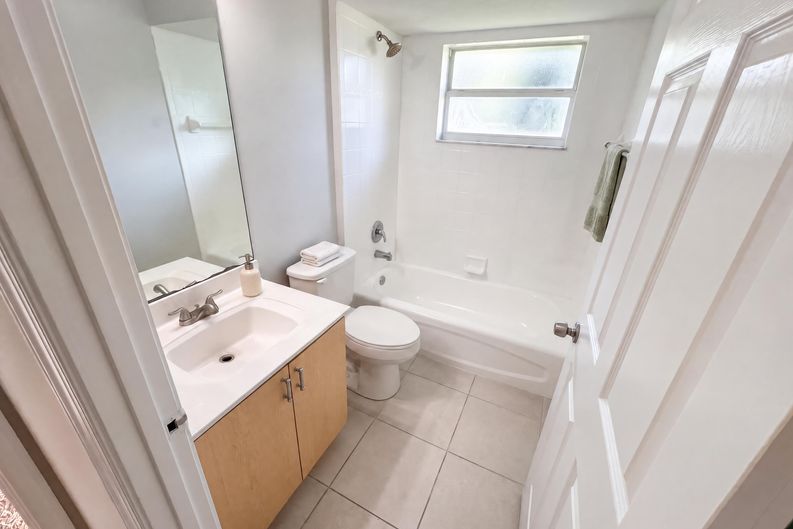 Photo 13 of 22 of 2397 SW Lejune St, Port Saint Lucie, FL