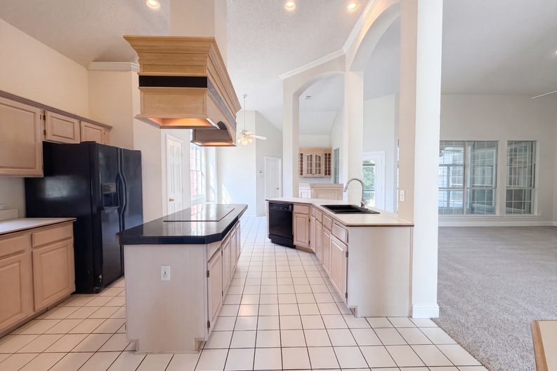 Photo 4 of 19 of 3000 Candide Ln, McKinney, TX