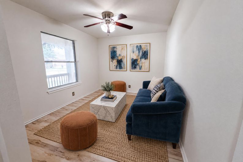 Photo 9 of 22 of 5810 Vasey Blvd, Austin, TX
