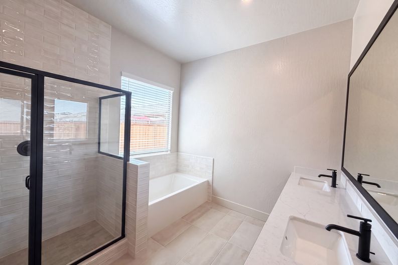 Photo 10 of 18 of 2262 N Marion Ave, Clovis, CA