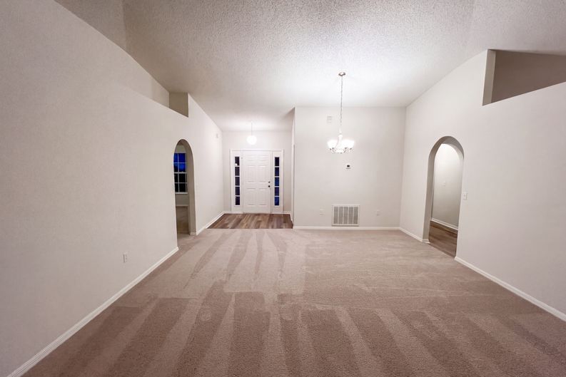 Photo 7 of 25 of 37091 Southern Glen Way, Hilliard, FL