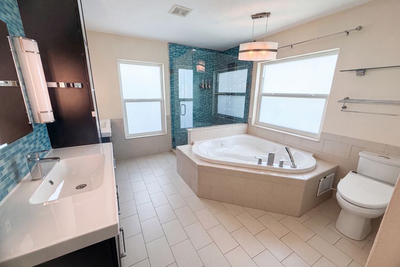 Photo 23 of 33 of 2902 Serenity Cir S, Fort Pierce, FL