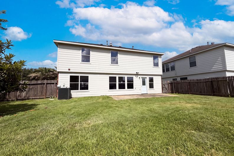 Photo 20 of 22 of 16519 Eaglewood Shadows Dr, Sugar Land, TX