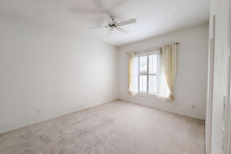 Photo 11 of 19 of 3319 Newbliss Cir, Ormond Beach, FL