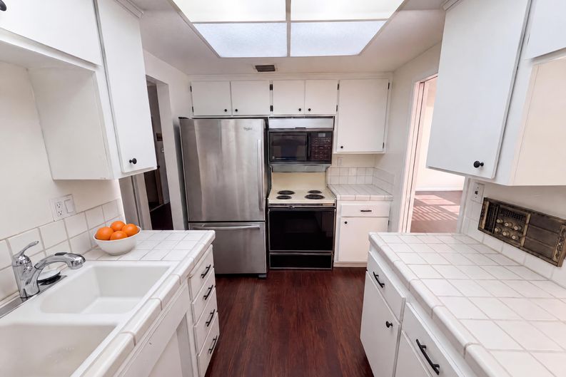 Photo 8 of 21 of 7318 Villa Del Sol Ln, Citrus Heights, CA
