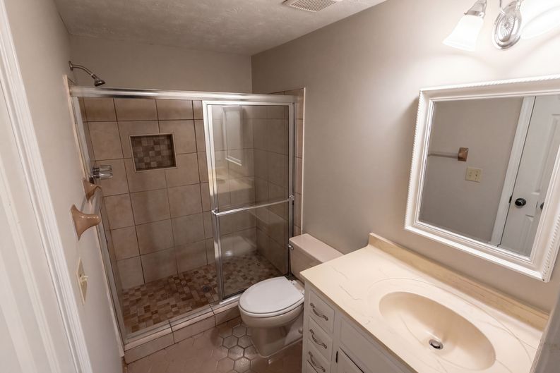 Photo 24 of 46 of 2360 Kimbrough Ct, Atlanta, GA