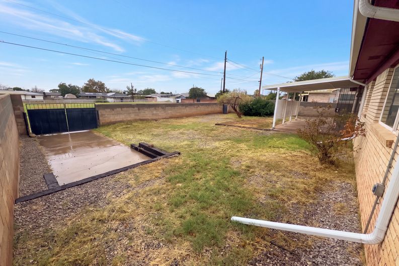 Photo 22 of 25 of 2507 Yale Ave, Alamogordo, NM