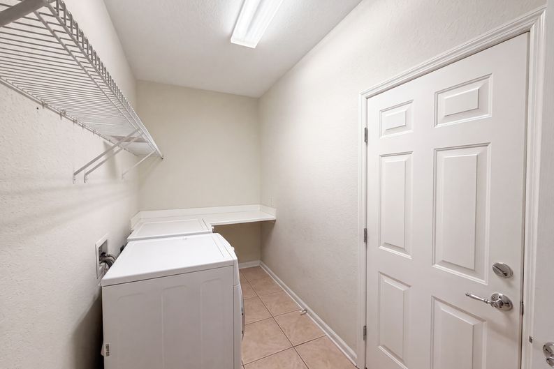 Photo 17 of 36 of 13228 Roskin Ln, Windermere, FL