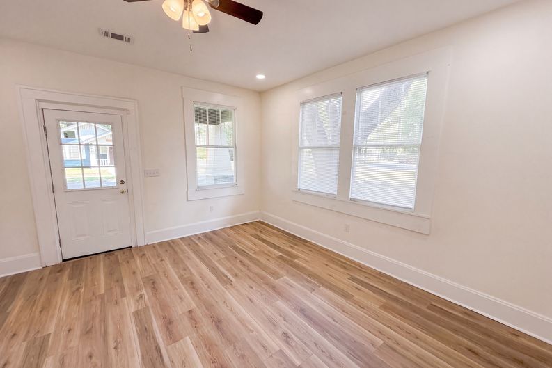 Photo 6 of 16 of 114 Ellis St, Augusta, GA