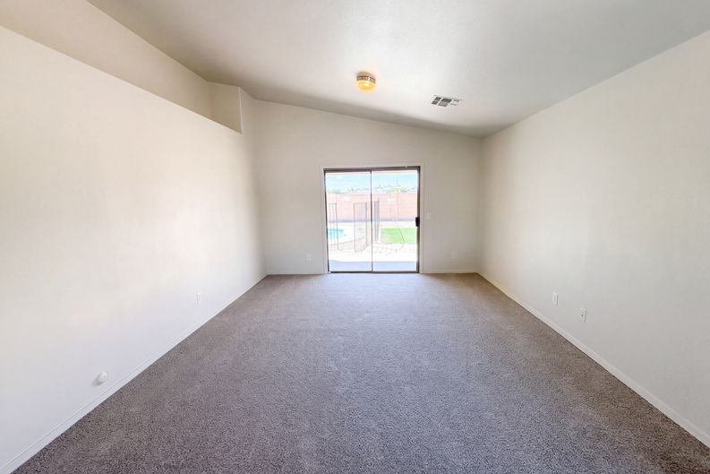 Photo 3 of 15 of 5910 N 78th Dr, Glendale, AZ
