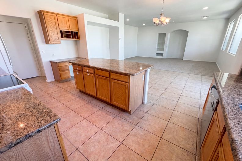Photo 12 of 36 of 9029 W Yukon Dr, Peoria, AZ